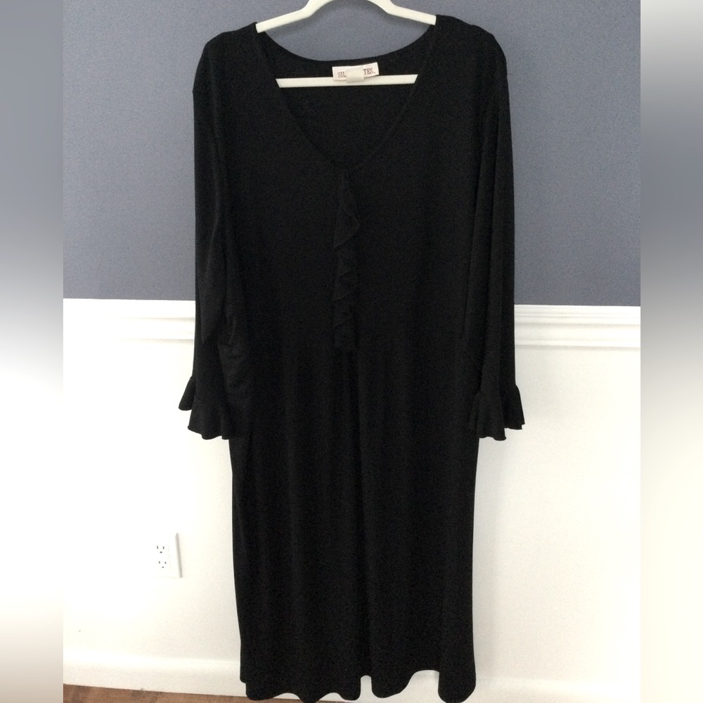 Silhouettes dress